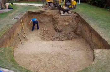 Man’s Pool is Used By His Neighbors, So He Does Unthinkable