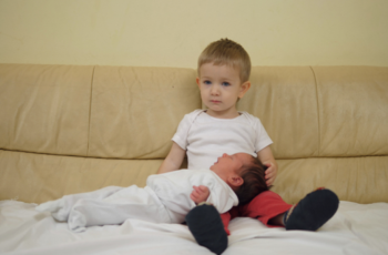 Boy (8) meets Newborn Sister. After He Says That, Dad Files Divorce
